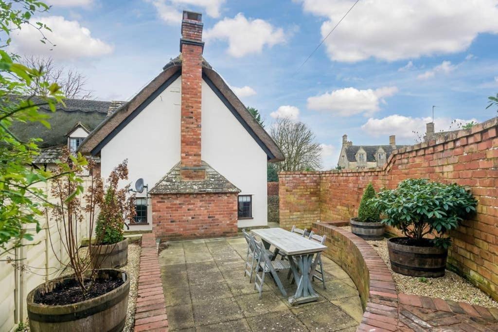 Cotswold Thatched Cottage Mickleton  Exteriör bild