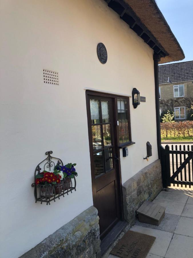 Cotswold Thatched Cottage Mickleton  Exteriör bild